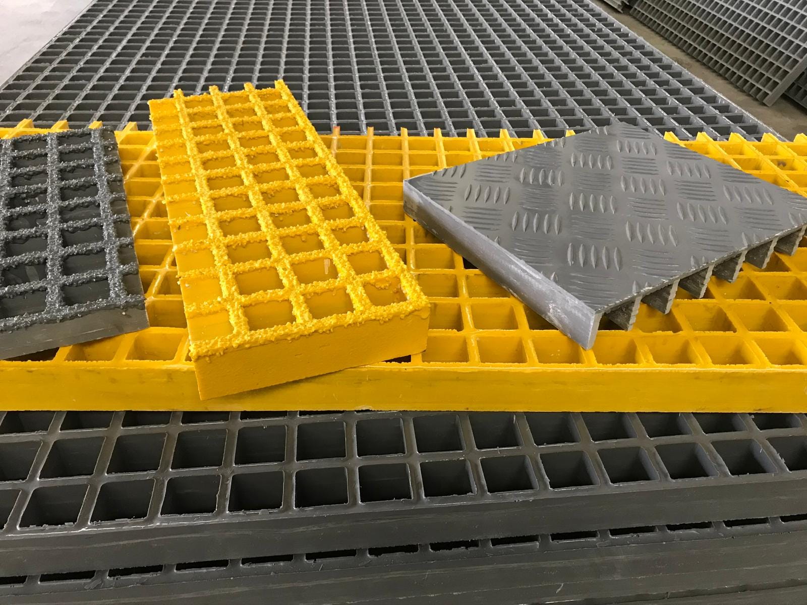 Türkiye Kompozit CTP, Adana CTP, Adıyaman CTP, Afyon CTP, Ağrı CTP, Amasya CTP, Ankara CTP, Antalya CTP, Artvin CTP, Aydın CTP, Balıkesir CTP, Bilecik CTP, Bingöl CTP, Bitlis CTP, Bolu CTP, Burdur CTP, Bursa CTP,	 Çanakkale CTP, Çankırı CTP, Çorum CTP, Denizli CTP, Diyarbakır CTP, Edirne CTP, Elâzığ CTP, Erzincan CTP, Erzurum CTP, Eskişehir CTP, Gaziantep CTP, Giresun CTP, Gümüşhane CTP, Hakkâri CTP, Hatay CTP, Isparta CTP, Mersin CTP, İstanbul CTP, İzmir CTP, Kars CTP, Kastamonu CTP, Kayseri CTP, Kırklareli CTP, Kırşehir CTP, Kocaeli Kompozit Kompozit CTP - ızgaralar paneller, arıtma, petrol tesisleri, fabrikalar, elektrik trafoları ve santralleri, Konya CTP, Kütahya CTP, Malatya CTP, Manisa CTP, Kahramanmaraş CTP, Mardin CTP, Muğla CTP, Muş CTP, Nevşehir CTP, Niğde CTP, Ordu CTP, Rize CTP, Sakarya CTP, Samsun CTP, Siirt CTP, Sinop CTP, Sivas CTP, Tekirdağ CTP, Tokat CTP, Trabzon CTP, Tunceli CTP, Şanlıurfa CTP, Uşak CTP, Van CTP, Yozgat CTP, Zonguldak Kompozit CTP,